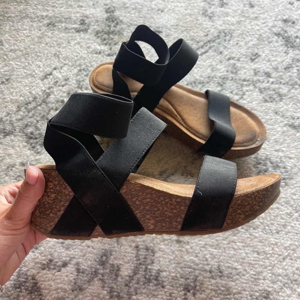 Madden Girl Zoeyy Wedge Sandal Gem